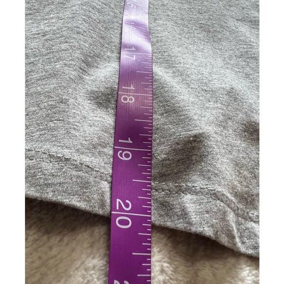 NWT Mimi and Maggie Gray New Dawn T-Shirt, Size L (14) - Picture 9 of 9